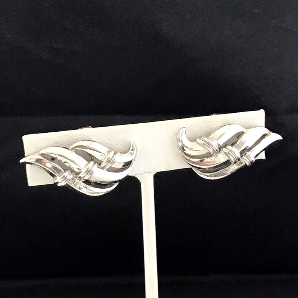 Vintage 1950s Trifari Earrings Silver Tone Knot Clip On Mid Century - 2B